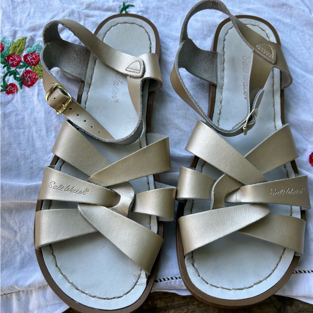 Salt water sandals by Hoy size 7 white sandals
